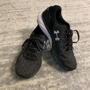 Under Armour Tennis shoes